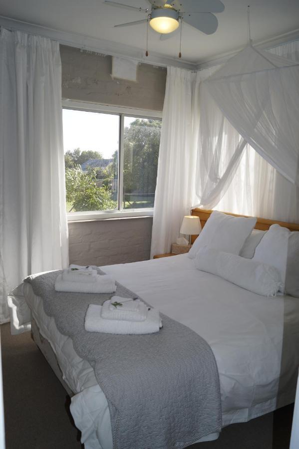 Valentines Hermanus Extérieur photo